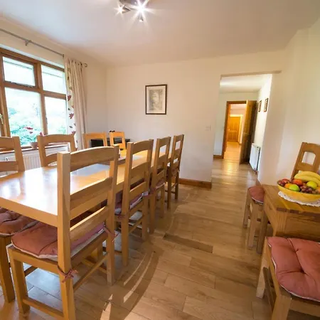 Low How Cottage Coniston קוניסטון